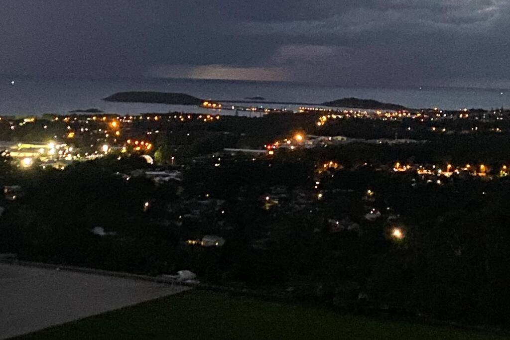 Ocean View Oasis, Coffs Harbour Apartment Bagian luar foto