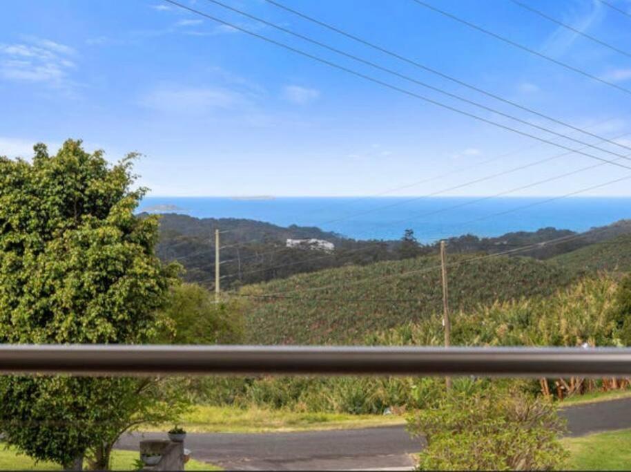 Ocean View Oasis, Coffs Harbour Apartment Bagian luar foto